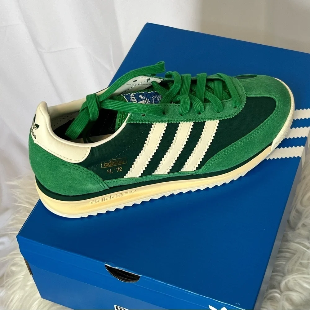 Adidas SL 72 RS J in Green and White Mens size 5 Women’s size 7 NWB